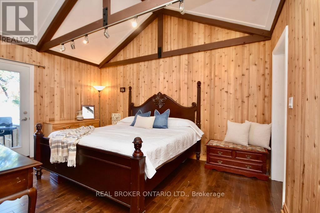 5818 VICTORIA PARK ROAD - 19