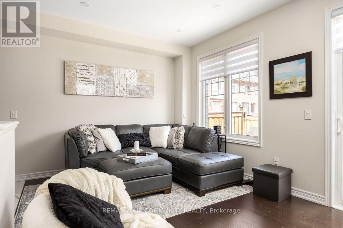 57 DAVENFIELD CIRCLE - 13