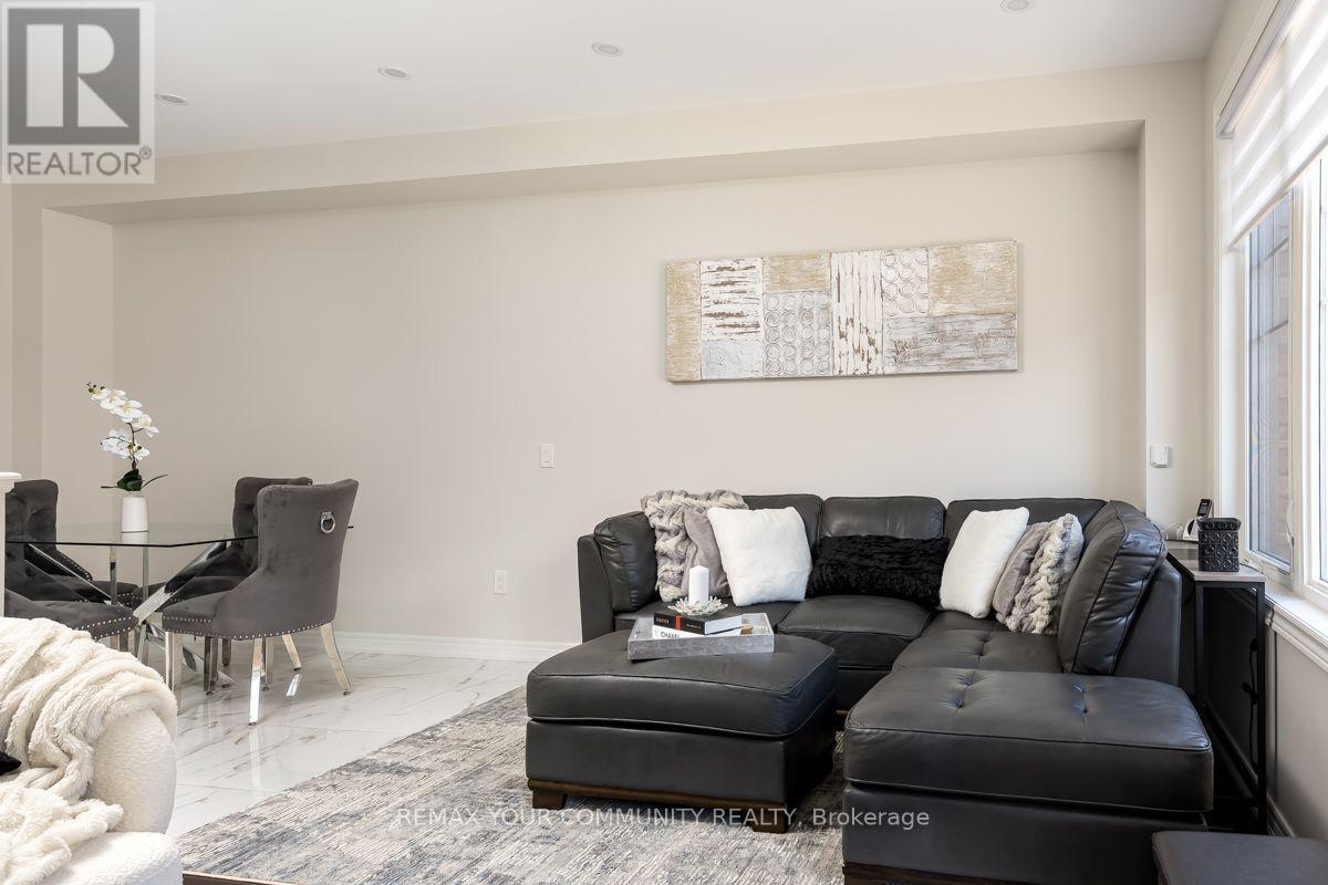 57 DAVENFIELD CIRCLE - 14