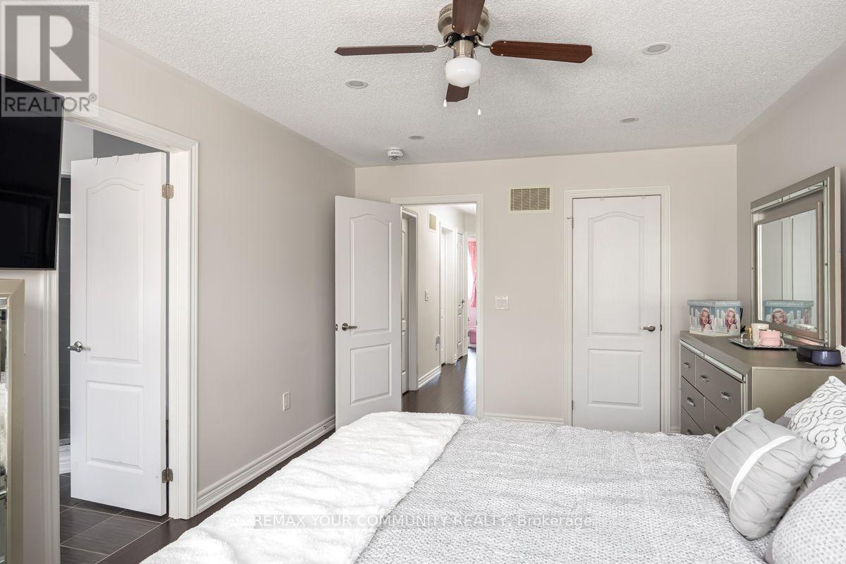 57 DAVENFIELD CIRCLE - 19
