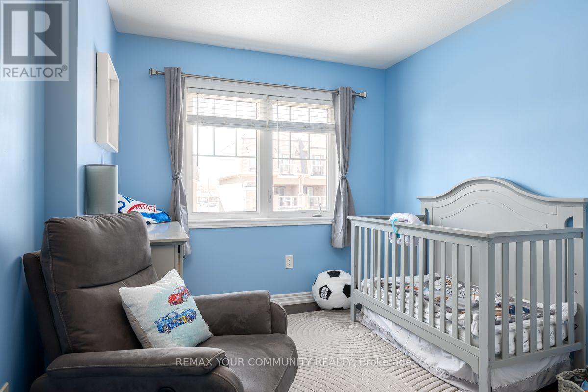 57 DAVENFIELD CIRCLE - 24