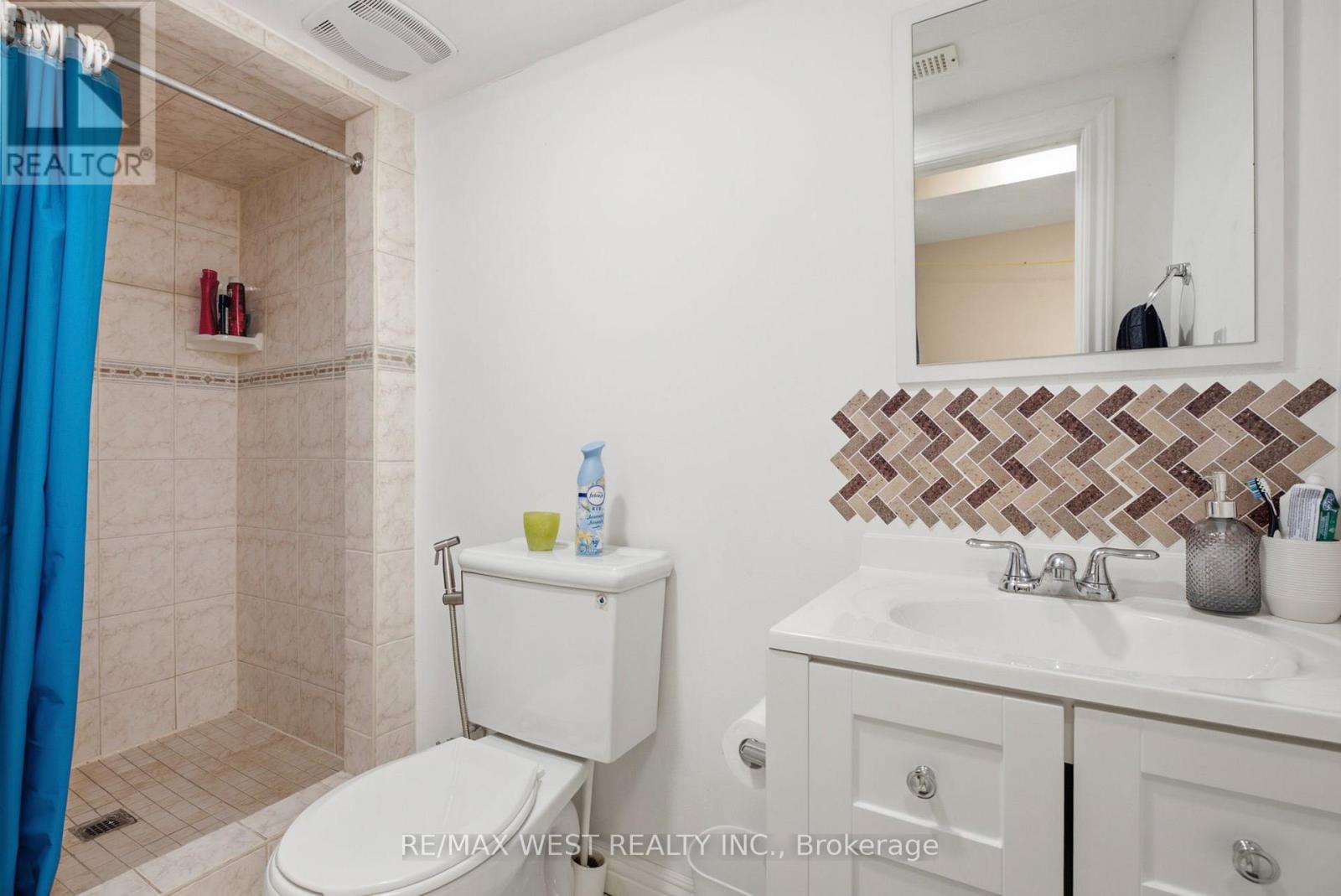 34 WYCOMBE RD ROAD - Image 32