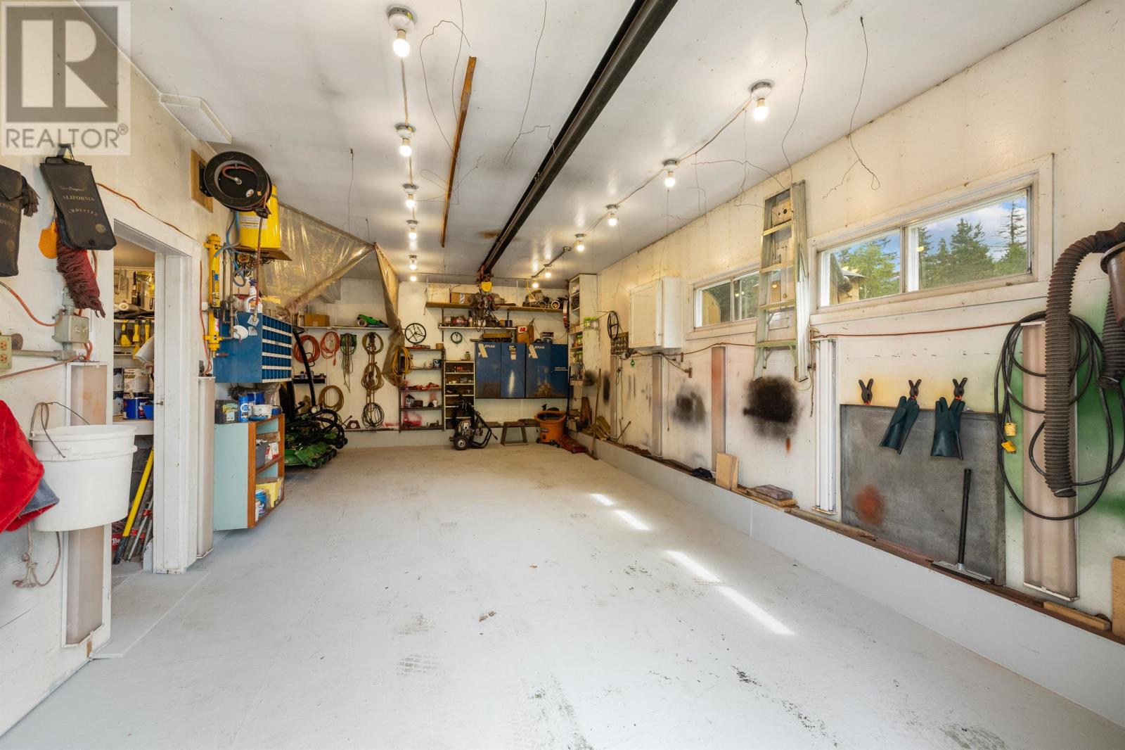 135 DEWARS Road - 45