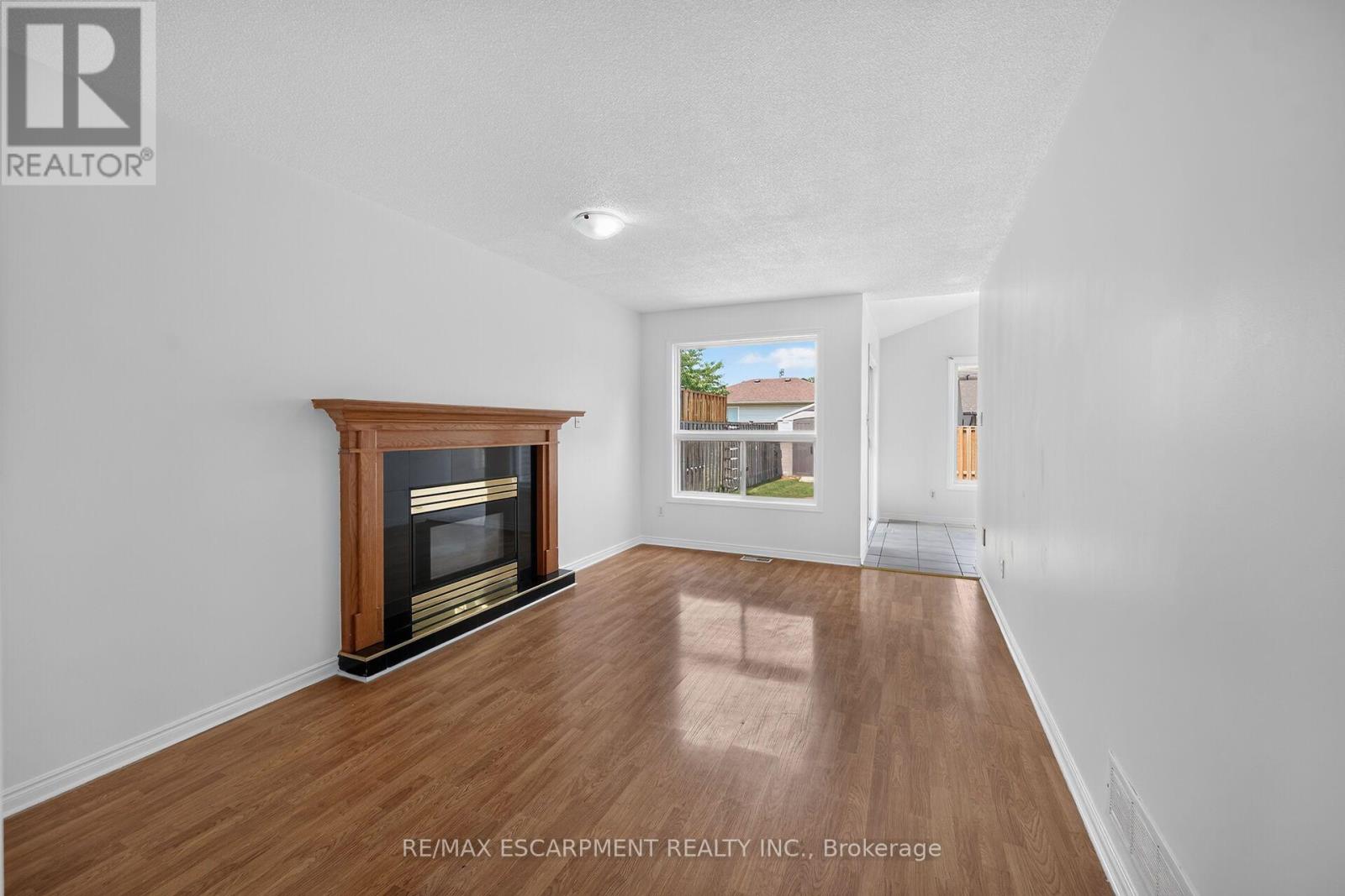 21 SPRINGGARDEN CRESCENT - 16
