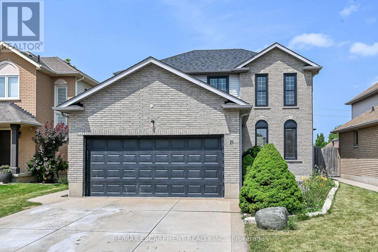 21 SPRINGGARDEN CRESCENT - 2
