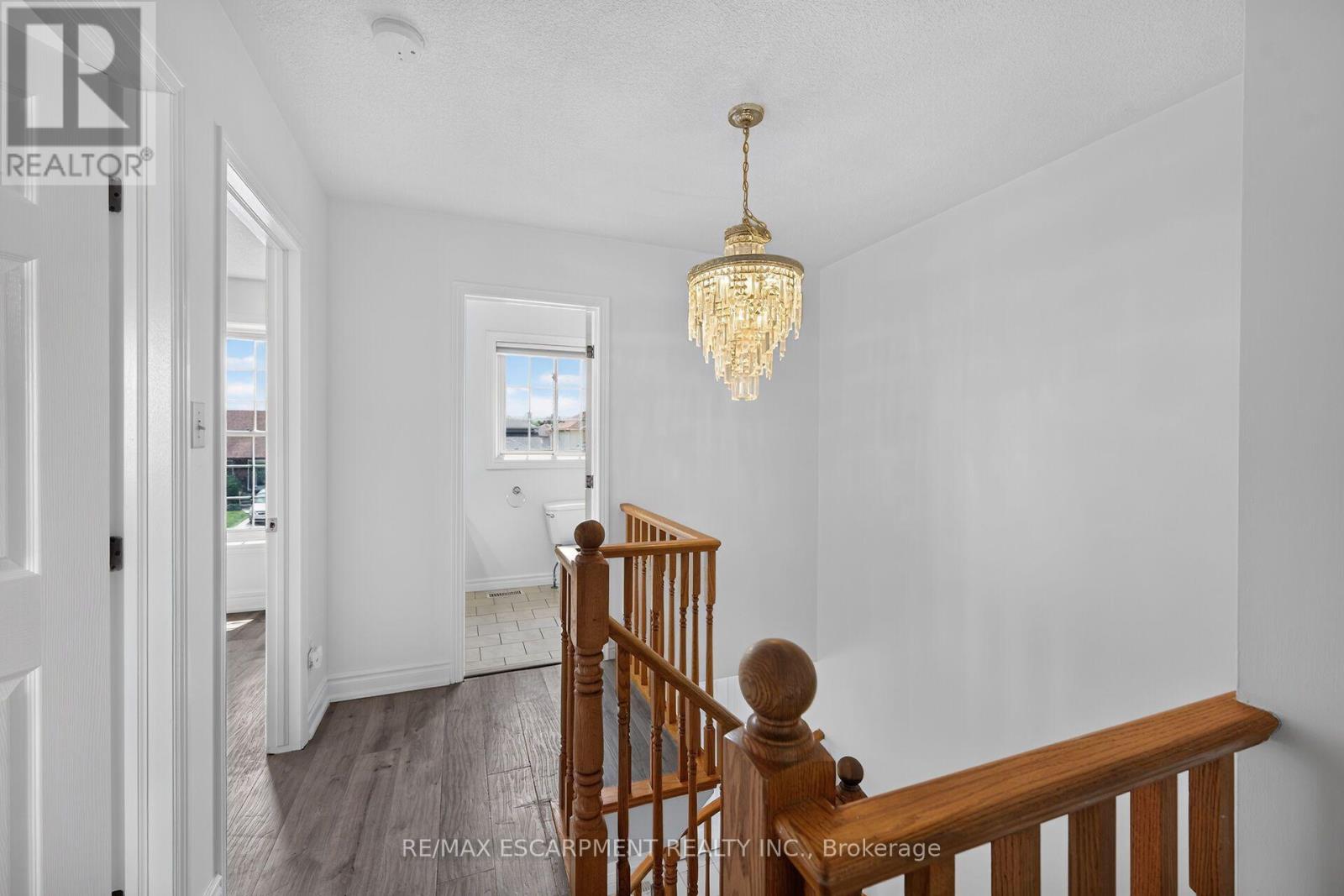 21 SPRINGGARDEN CRESCENT - 29