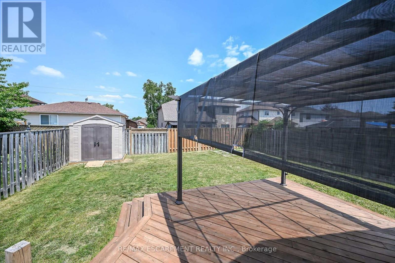 21 SPRINGGARDEN CRESCENT - 40
