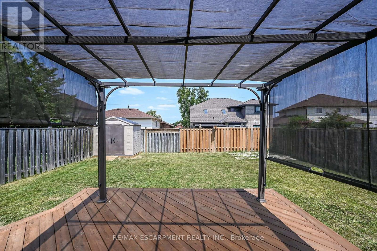 21 SPRINGGARDEN CRESCENT - 46