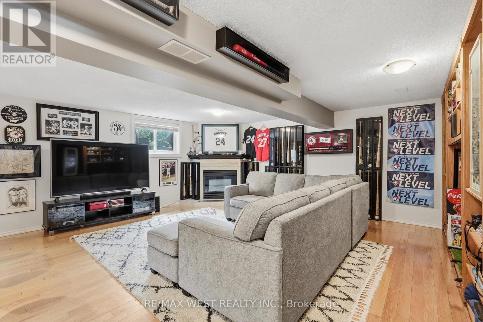 515 BERKINDALE DRIVE - 15
