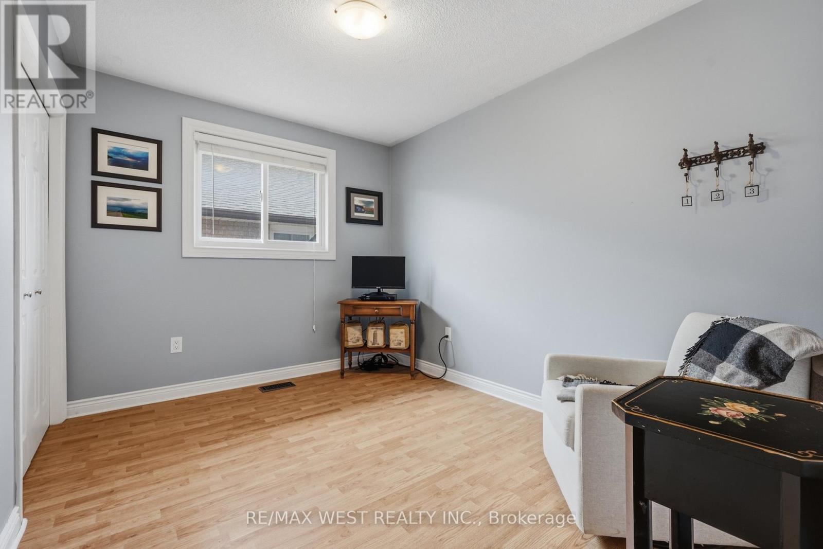 515 BERKINDALE DRIVE - 20