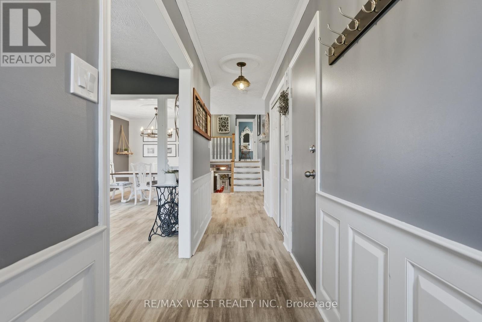 515 BERKINDALE DRIVE - 7