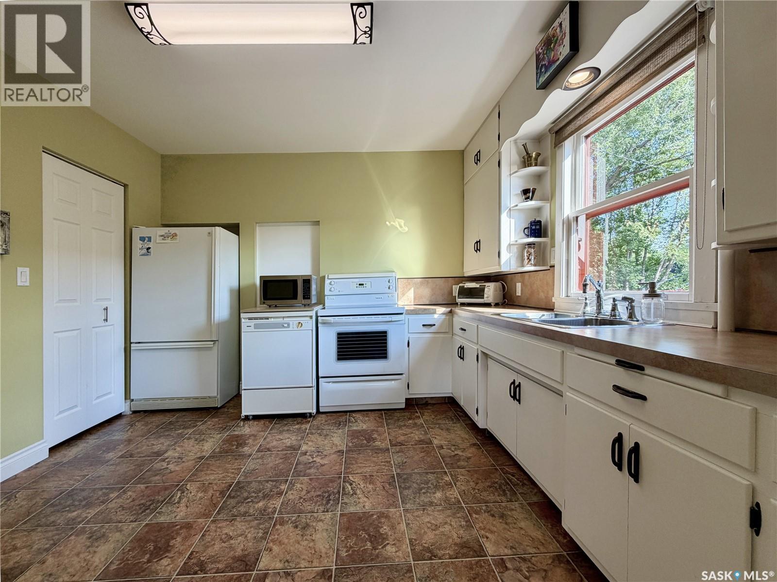 1305 2nd STREET - Image 13