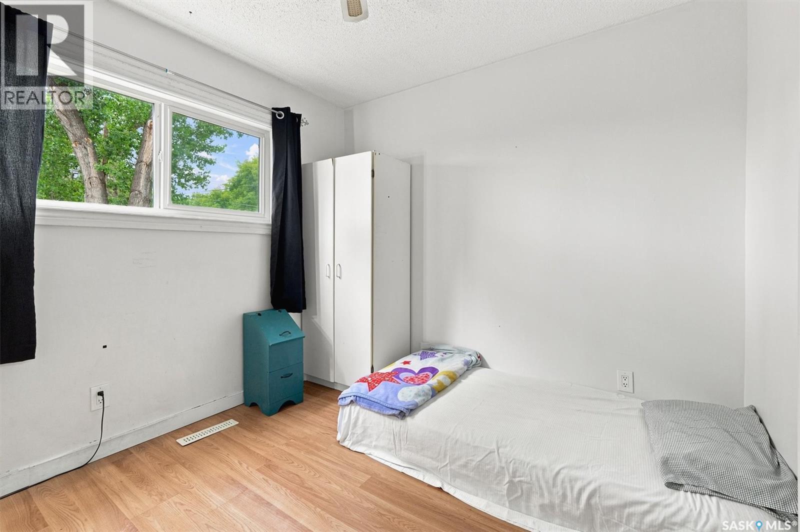 1709 2nd AVENUE N - 17