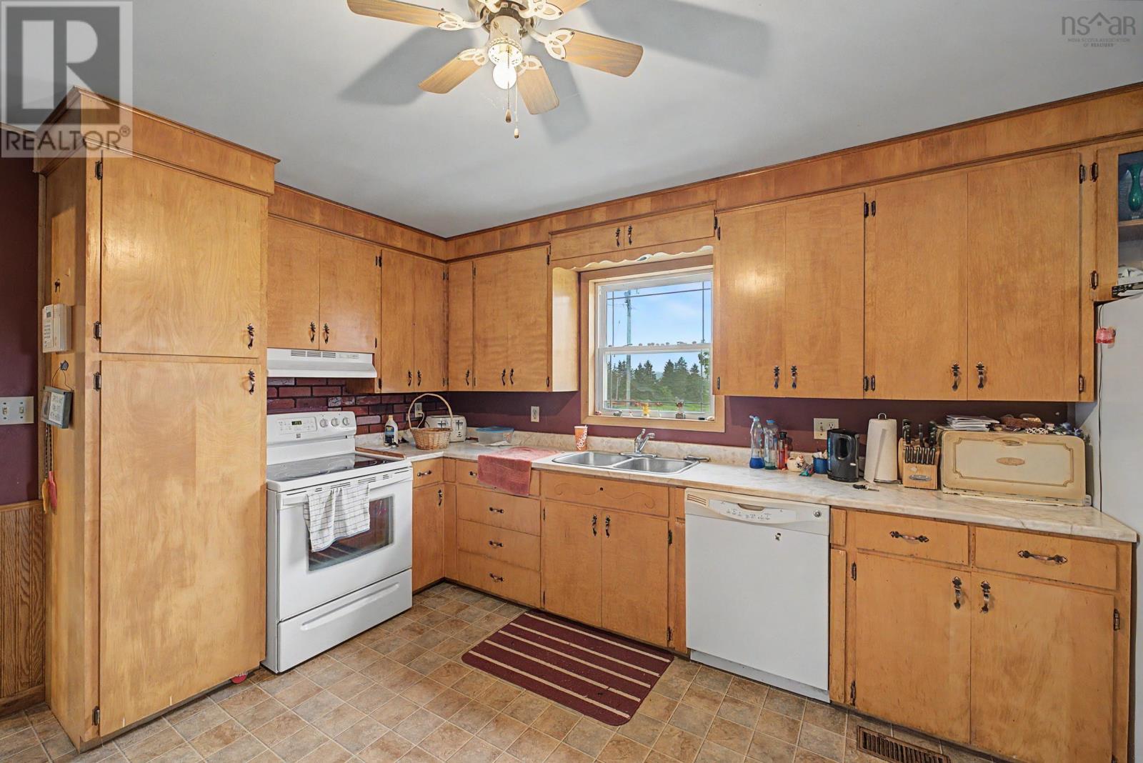 39 Rogers Road - 20
