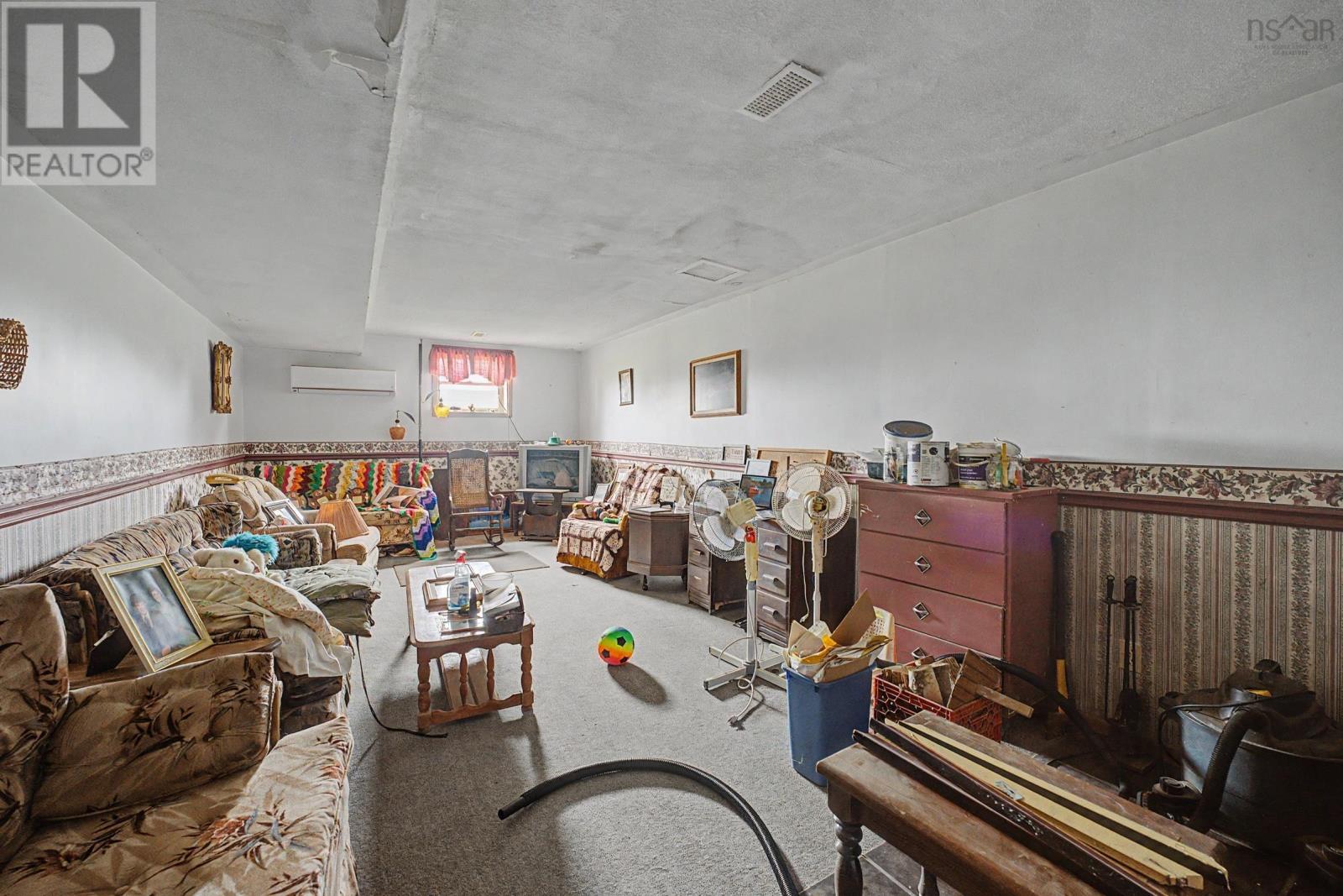 39 Rogers Road - 37