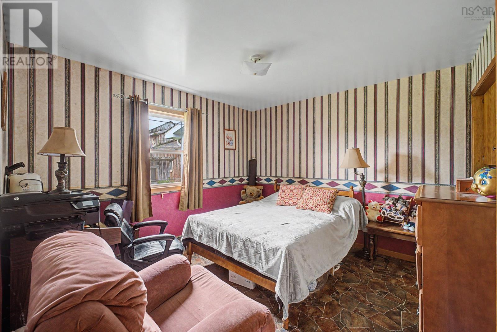 39 Rogers Road - 31