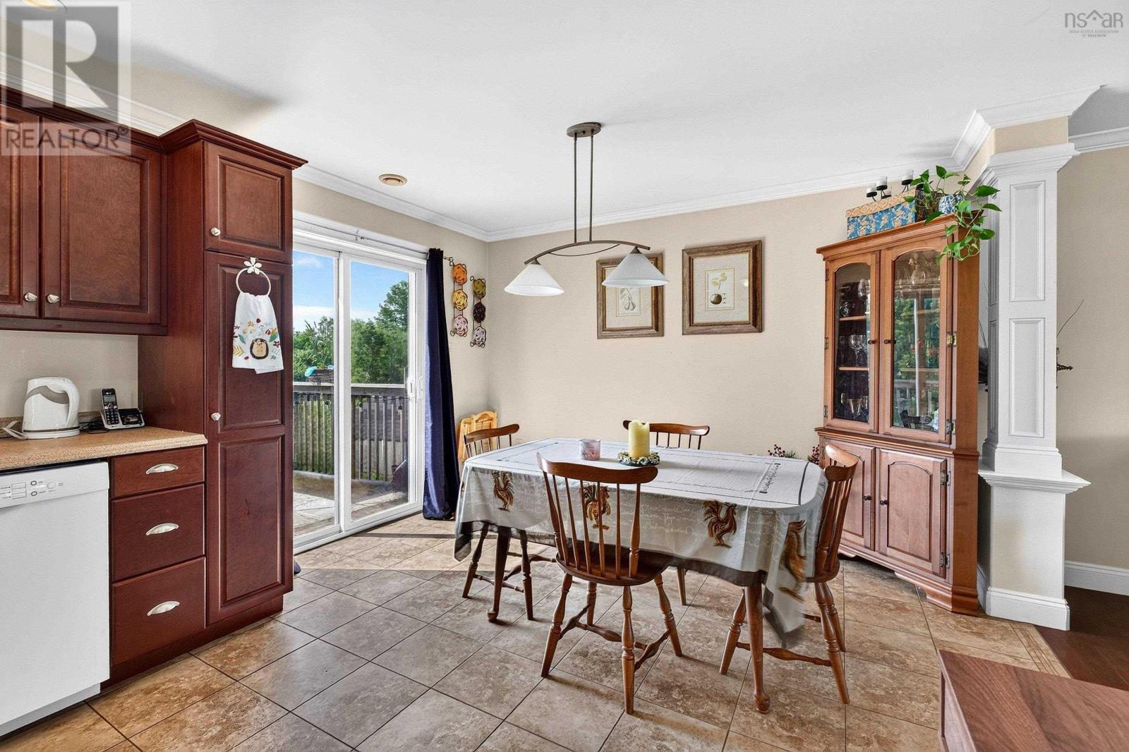355 College Road - 14
