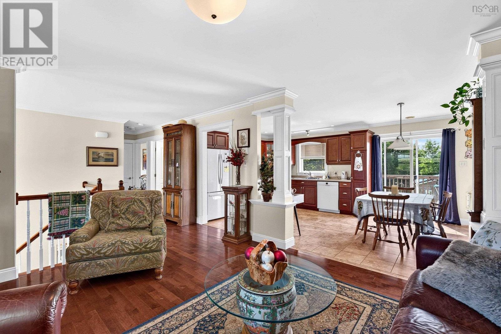 355 College Road - 10