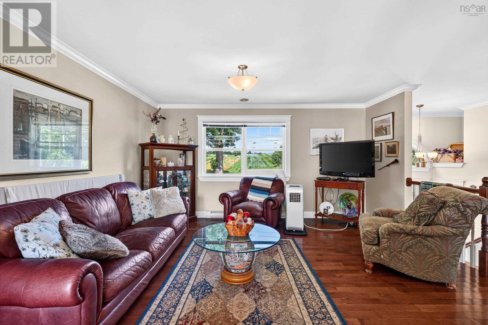 355 College Road - 11