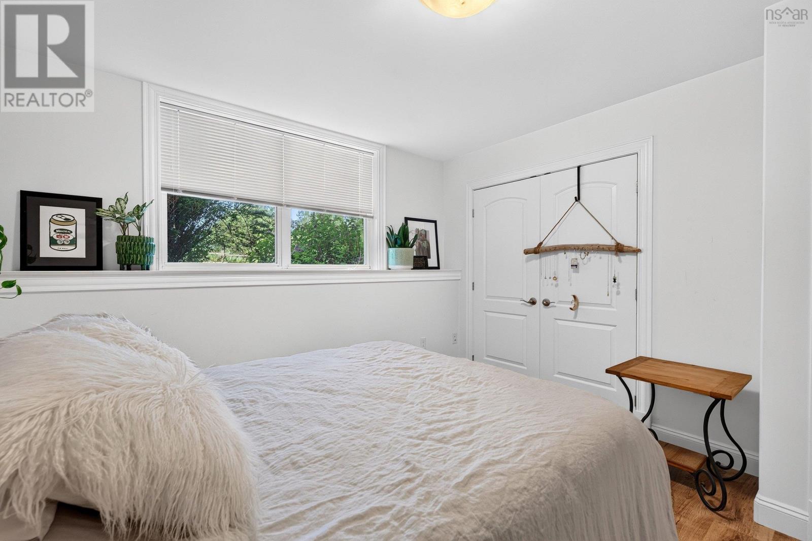 355 College Road - 25