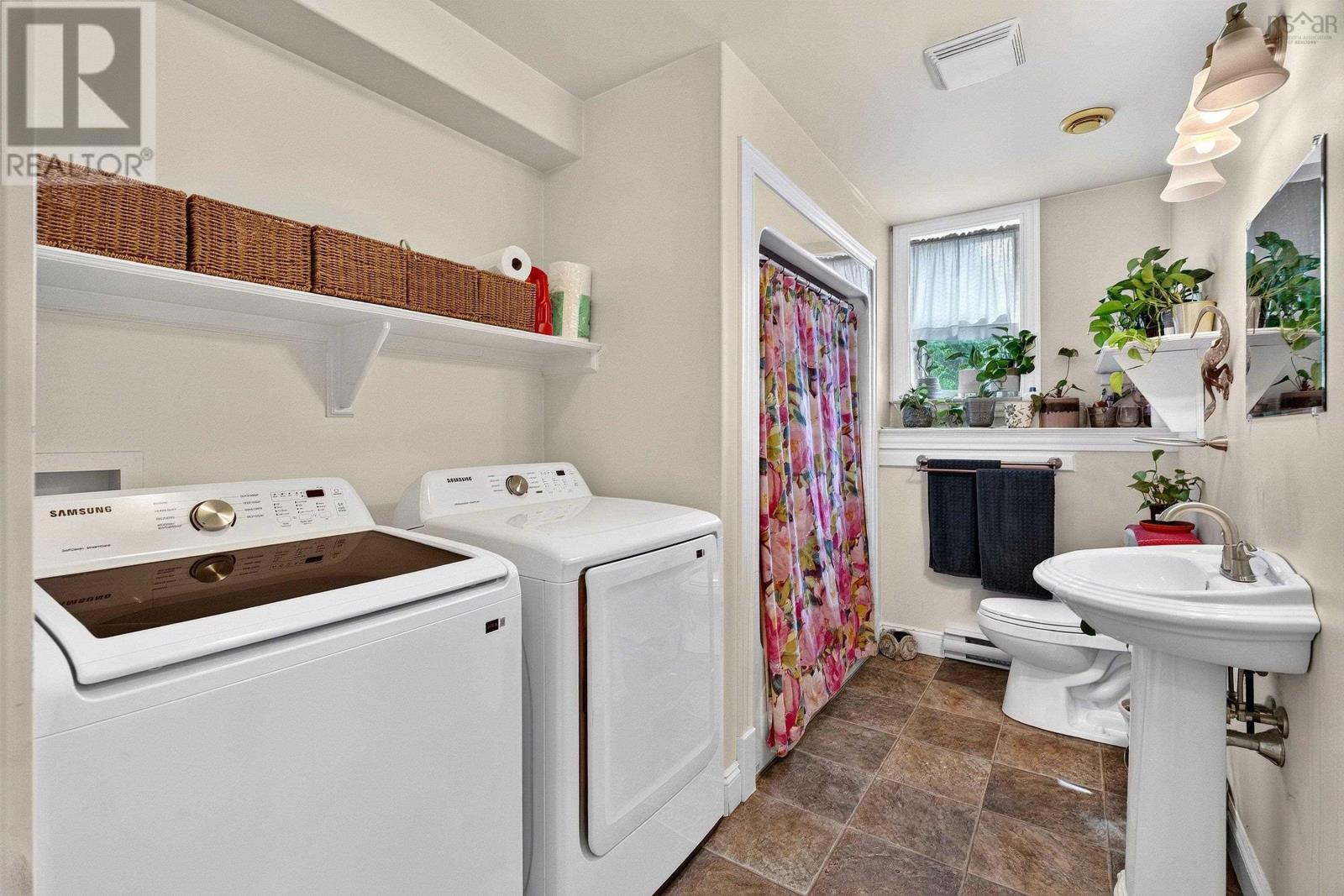 355 College Road - 23