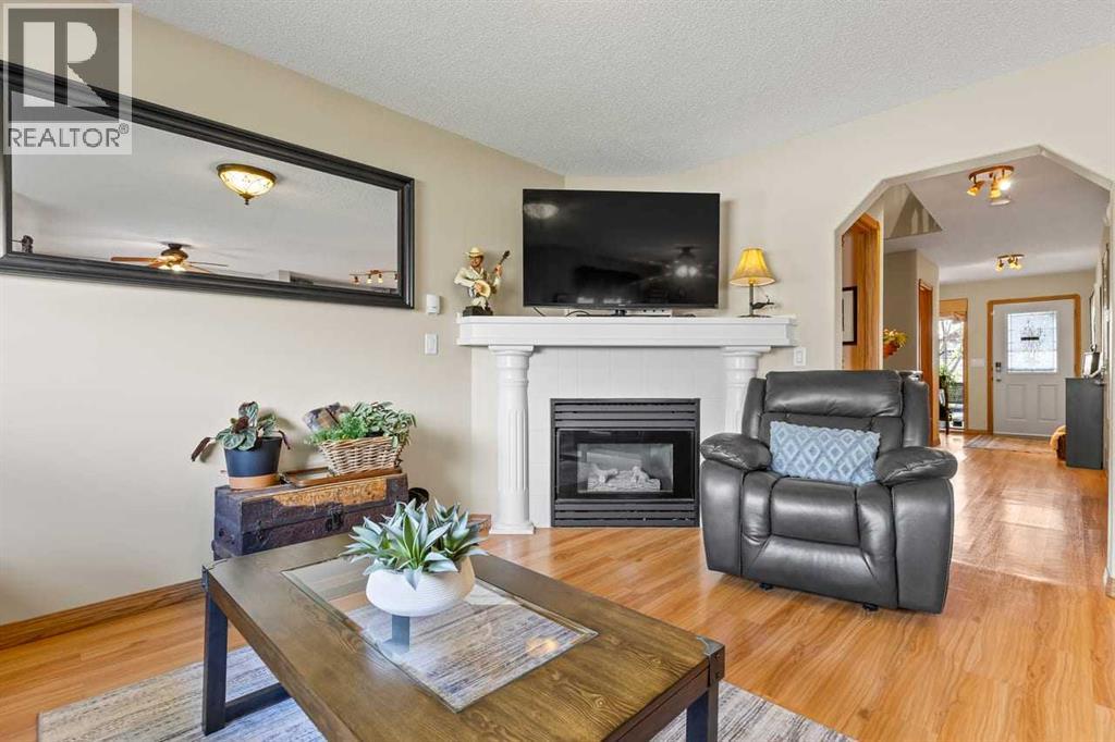 158 Saratoga Close NE - 12