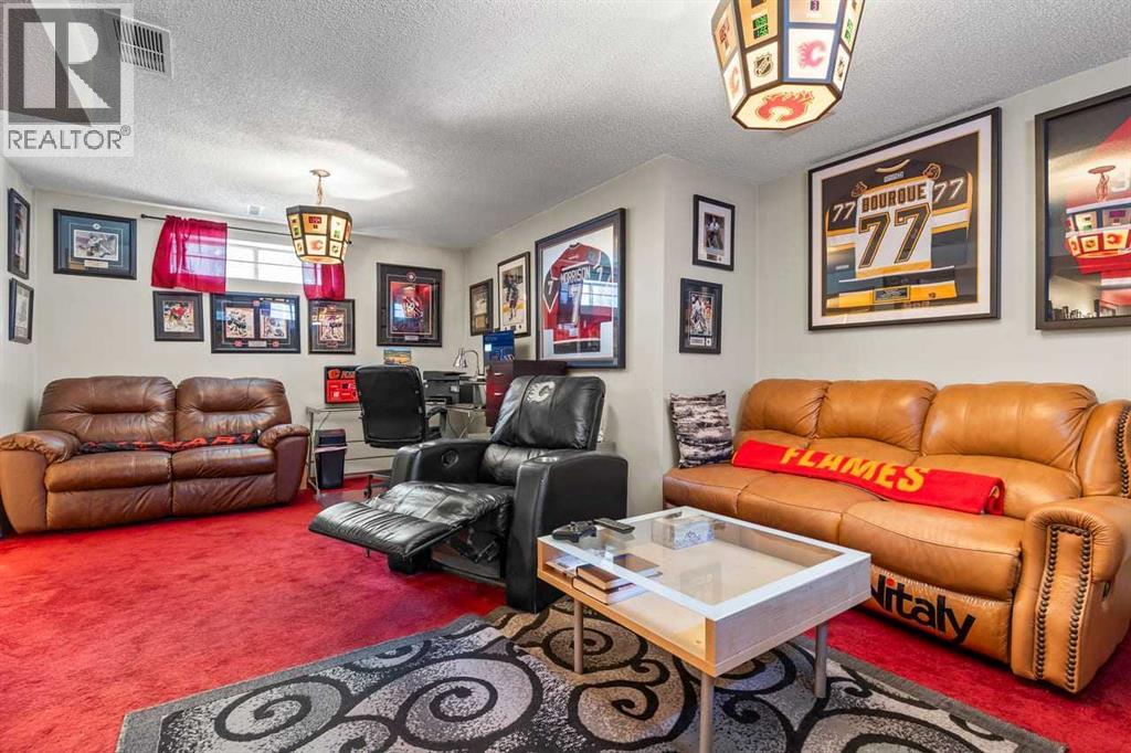 158 Saratoga Close NE - 25