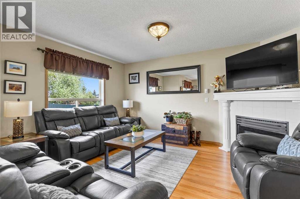 158 Saratoga Close NE - 10