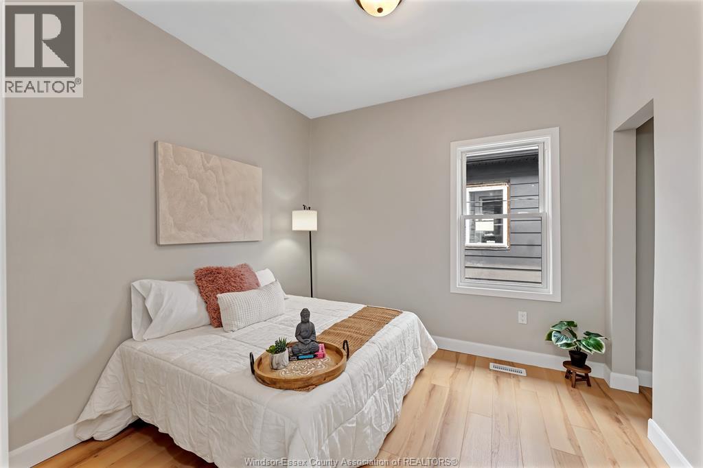 1588 Tecumseh ROAD West - Image 15