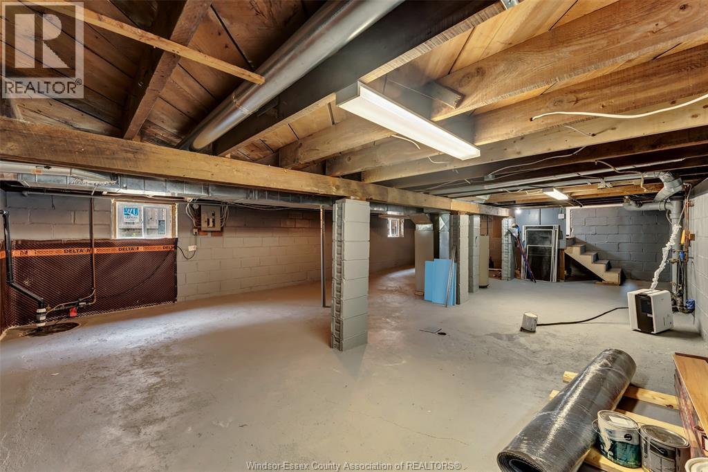 1588 Tecumseh ROAD West - Image 21