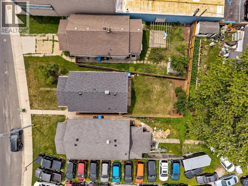 1588 Tecumseh ROAD West - Image 25