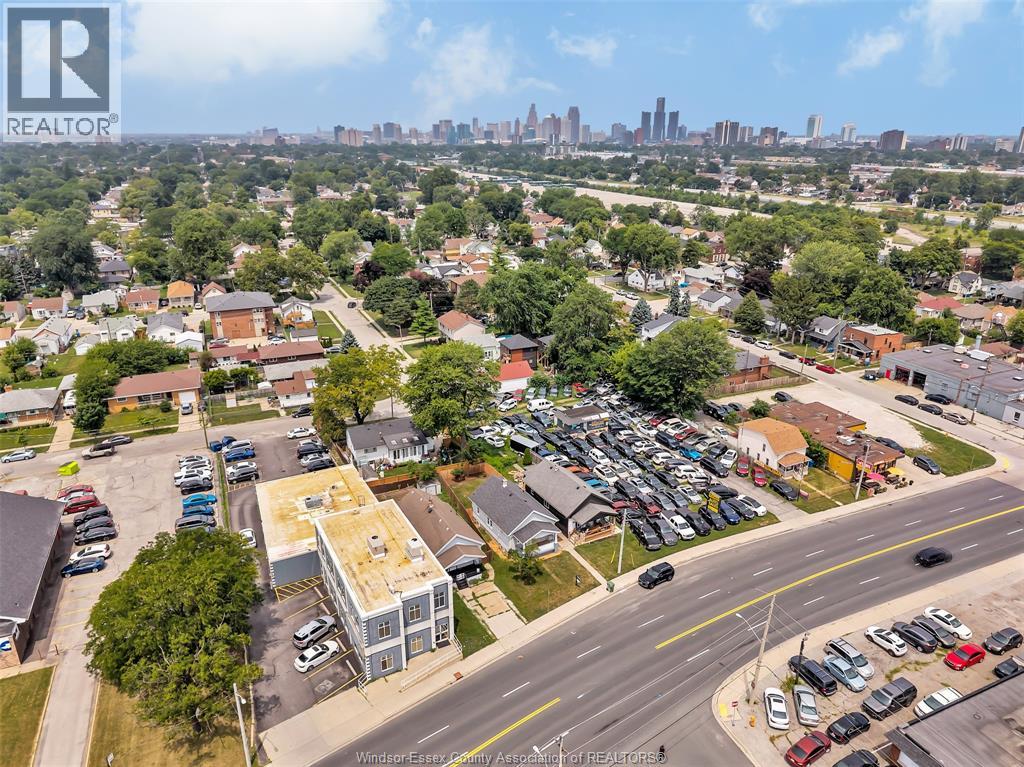 1588 Tecumseh ROAD West - Image 26