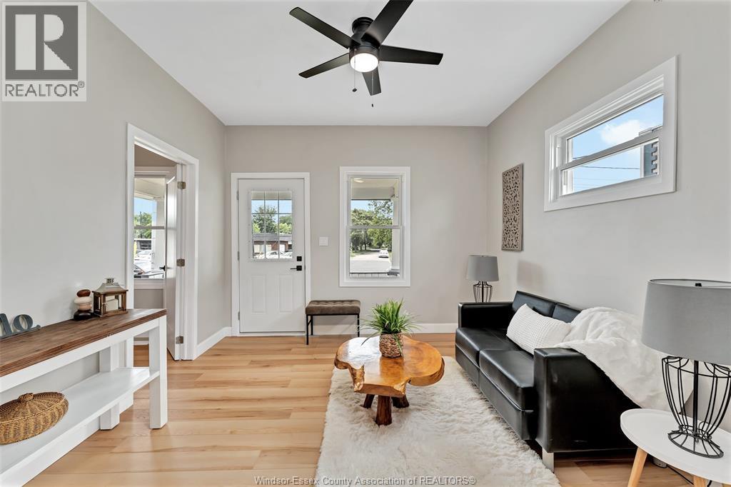 1588 Tecumseh ROAD West - Image 8