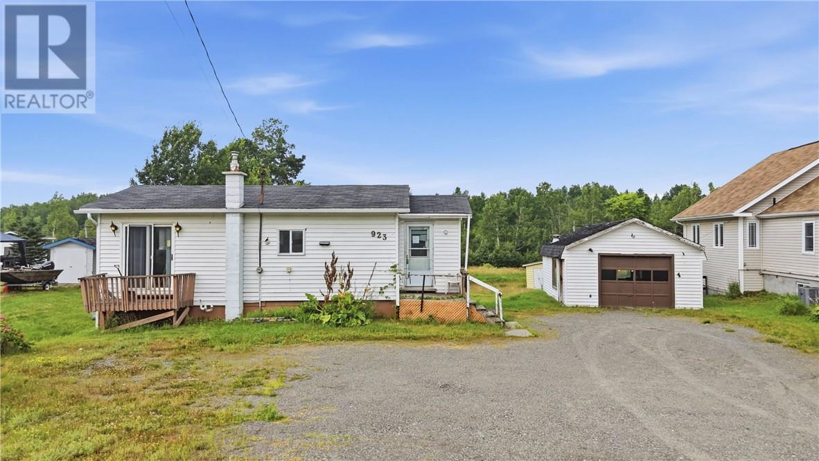 923 HIGHWAY 17 E - 1