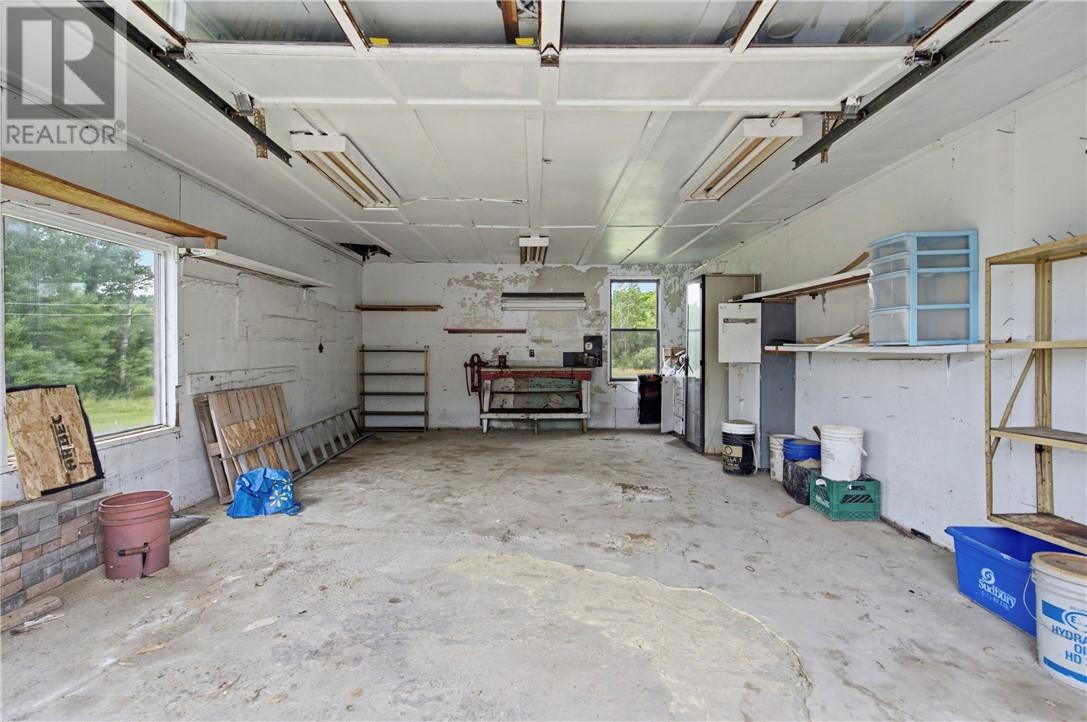 923 HIGHWAY 17 E - 11