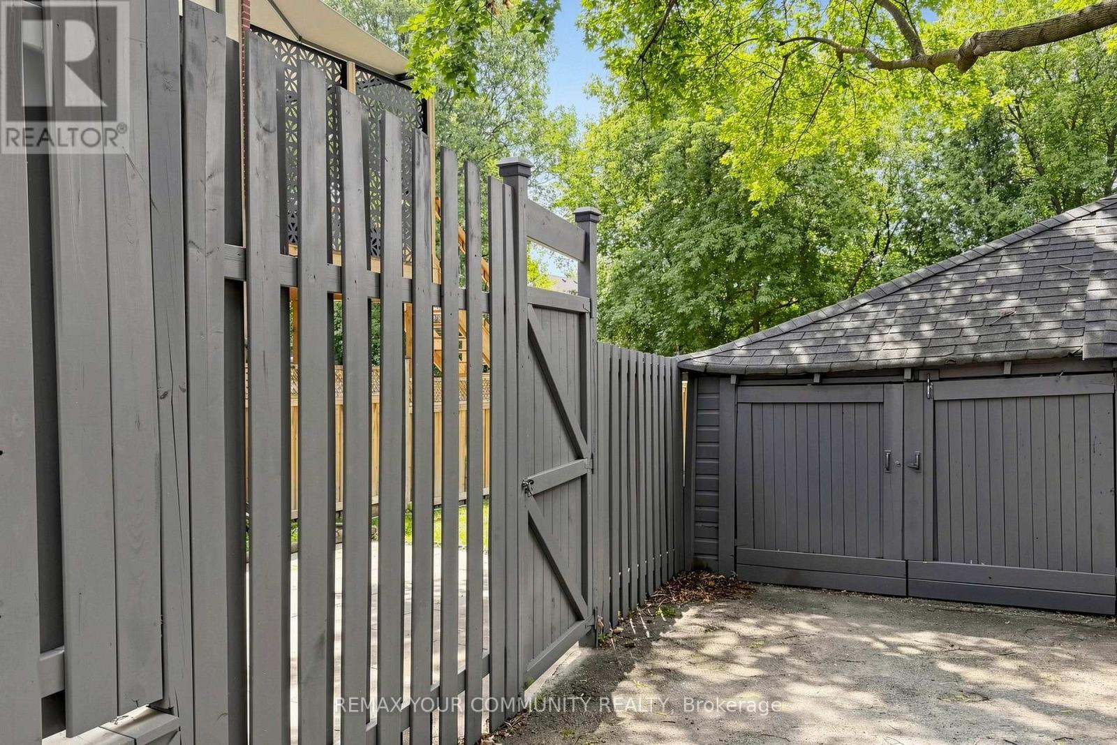351 FAIRLAWN AVENUE - 41