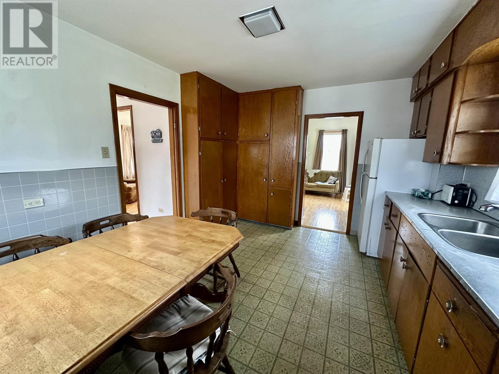 14 MacLaughlin Drive - 13
