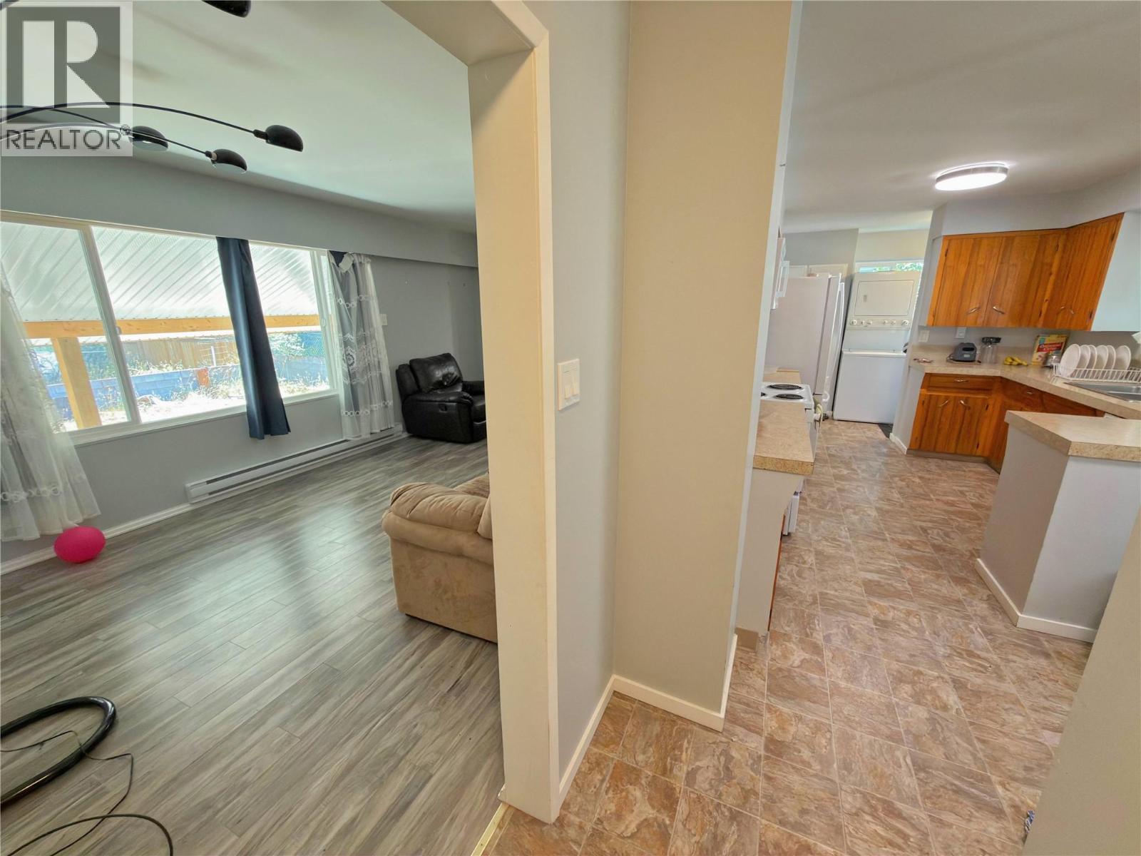 328 Sunset Avenue - 11