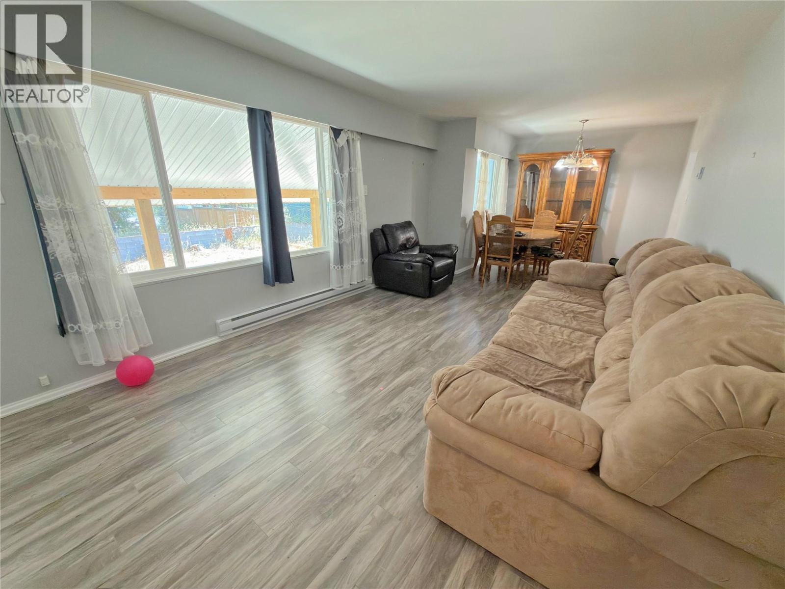 328 Sunset Avenue - 12