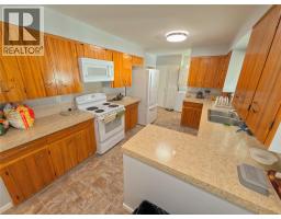 3pc Bathroom - 328 Sunset Avenue, Princeton, BC V0X1W0 Photo 8