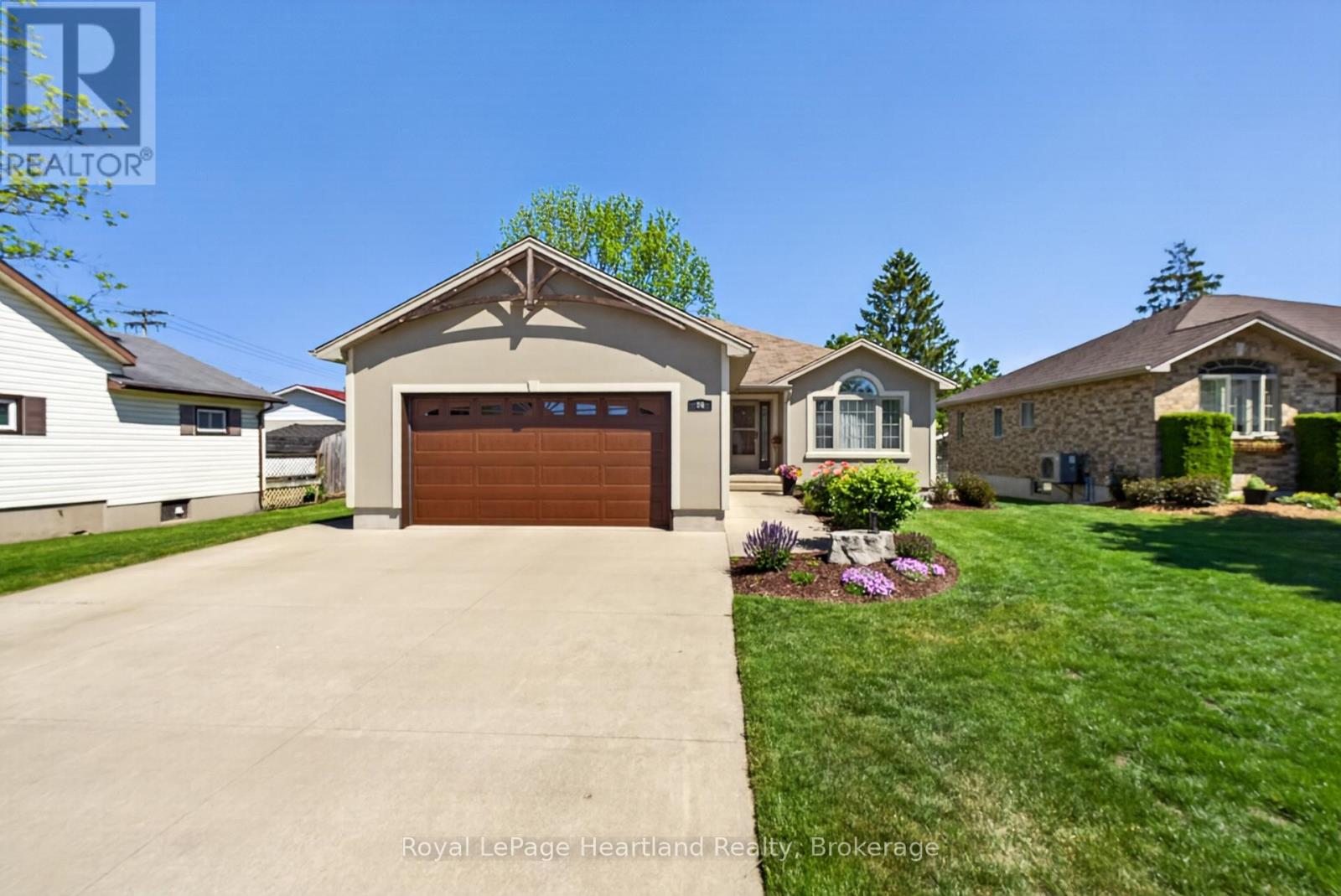 86 HURON STREET W - 2