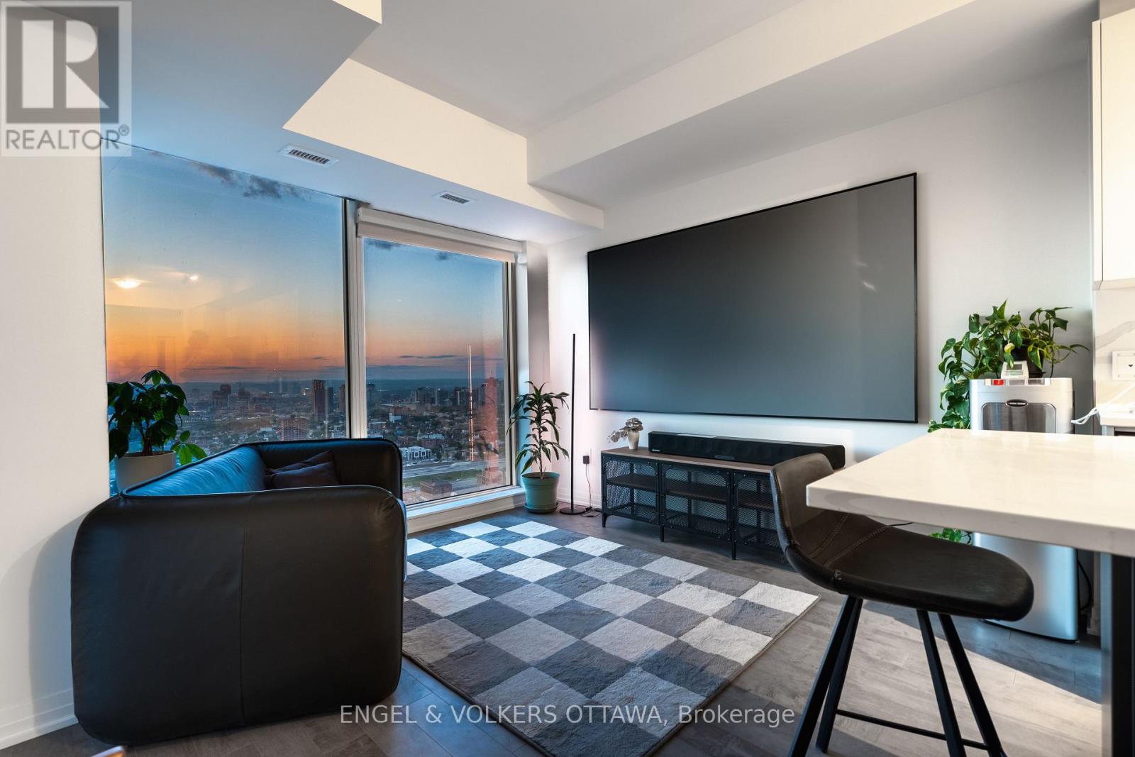 #3602 805 CARLING AVENUE - Image 4