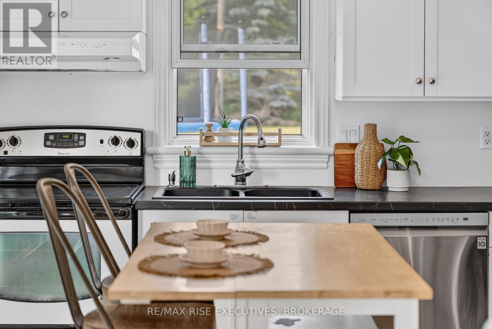 2990 RUTLEDGE ROAD - 34