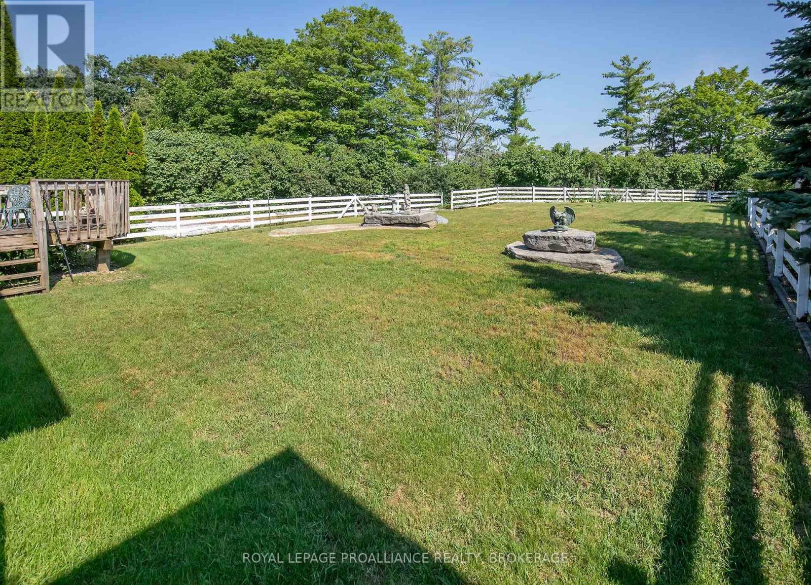 1098 COVERDALE DRIVE - 29