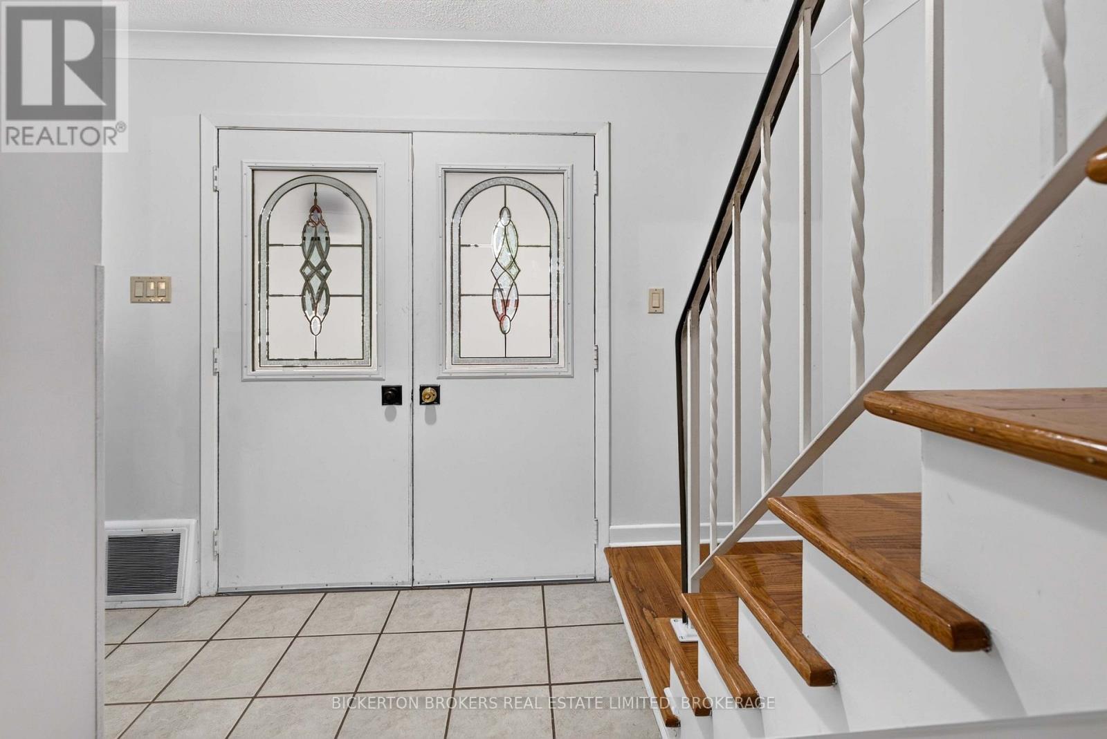 160 ELMWOOD DRIVE - Image 12