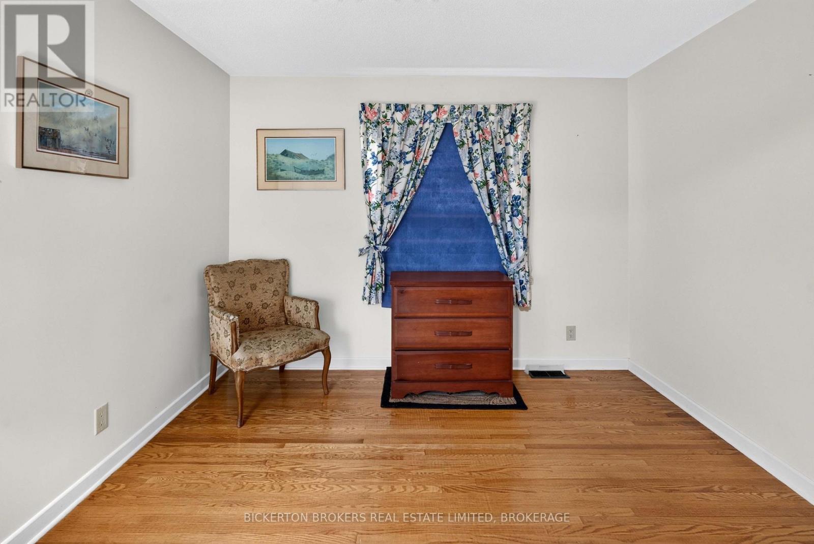 160 ELMWOOD DRIVE - Image 13