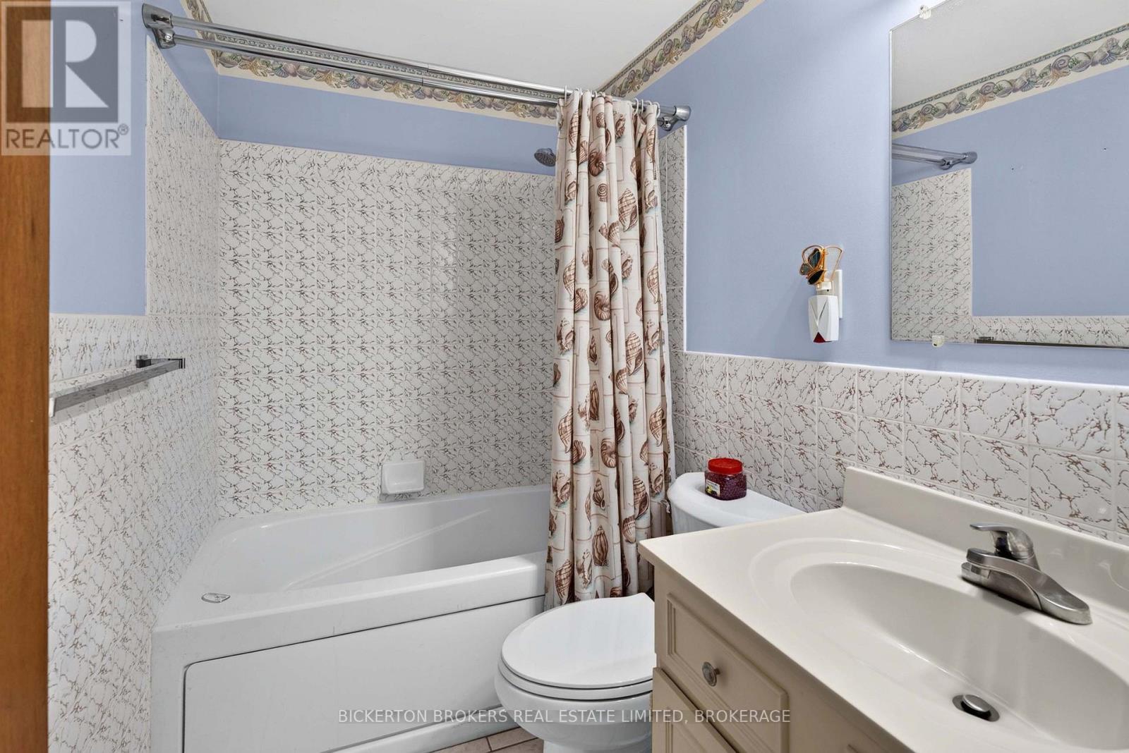160 ELMWOOD DRIVE - Image 16