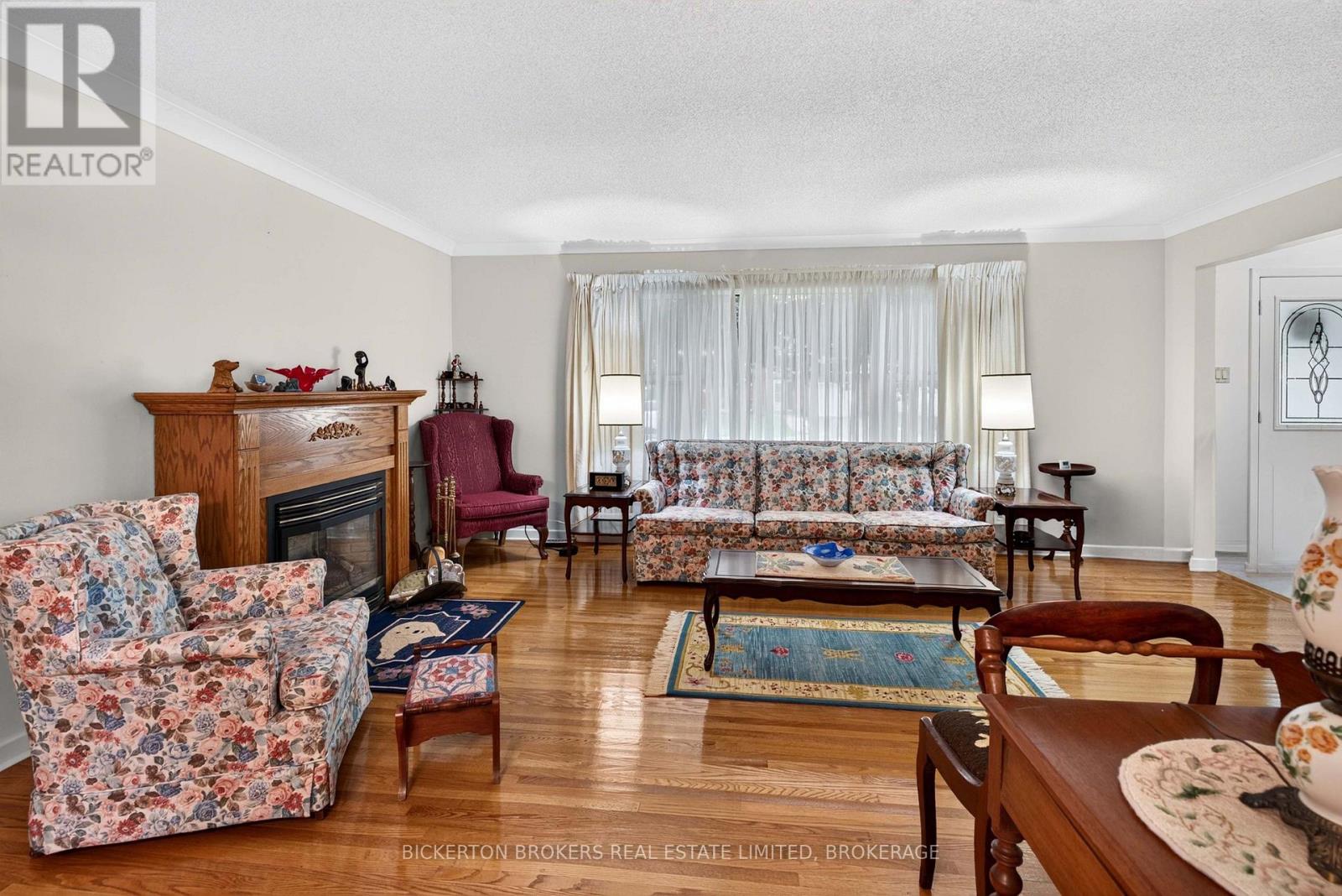 160 ELMWOOD DRIVE - 34
