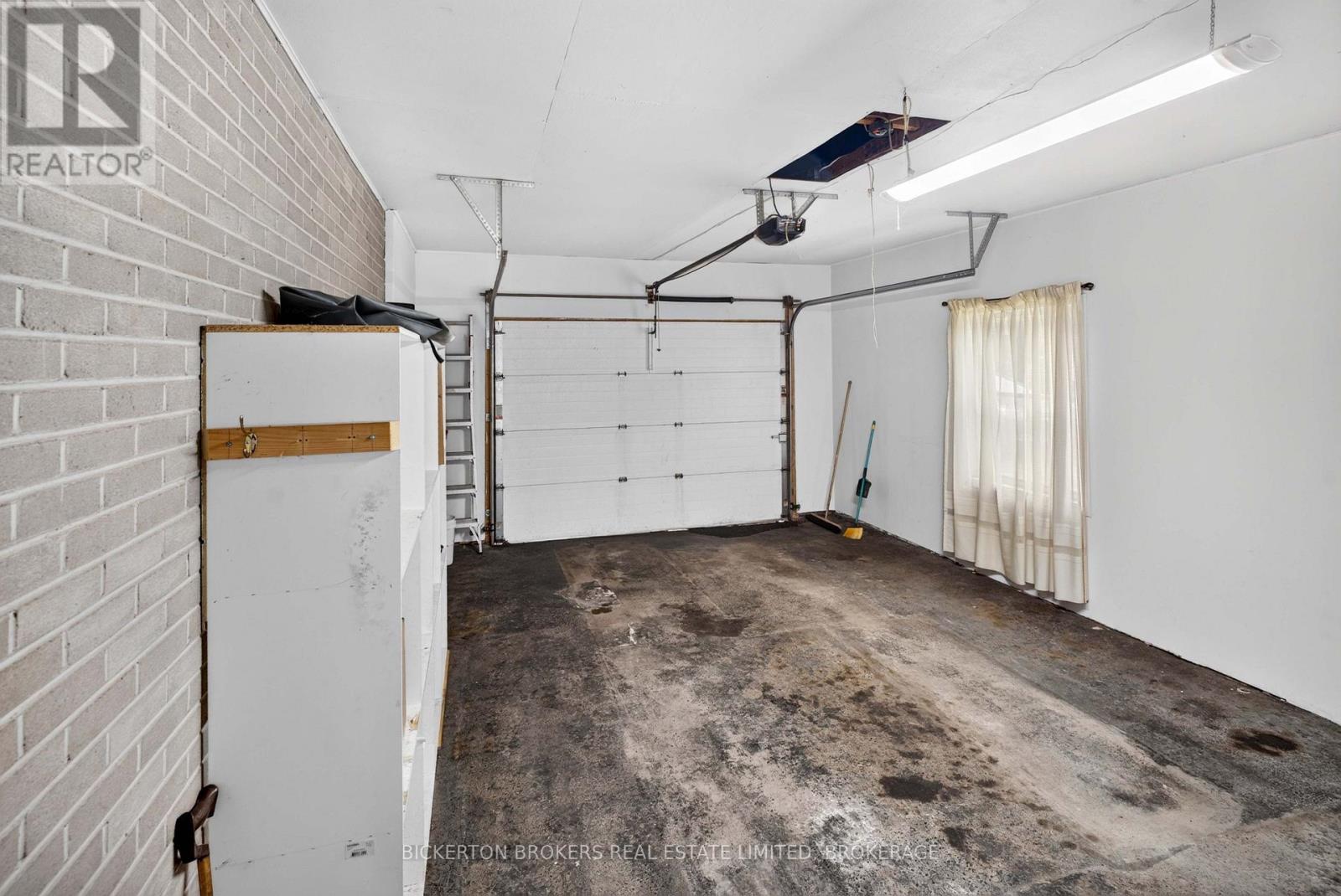 160 ELMWOOD DRIVE - Image 42