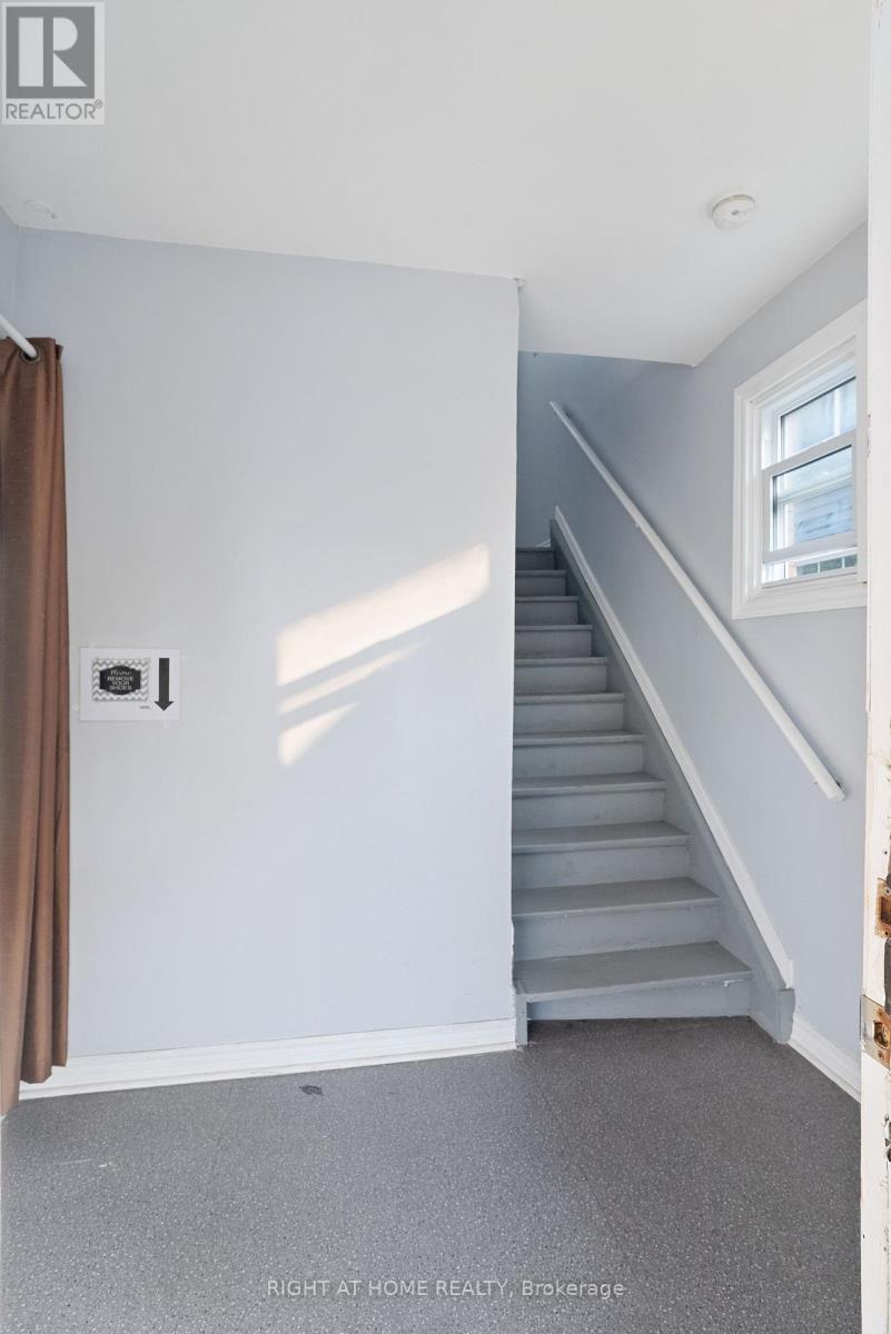 1071.5 FLORENCE STREET - Image 4